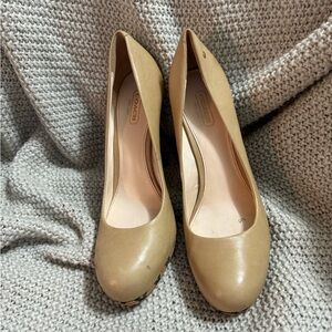 Coach Alexa Soft Calf‎ Pumps Tan, Size 7.5